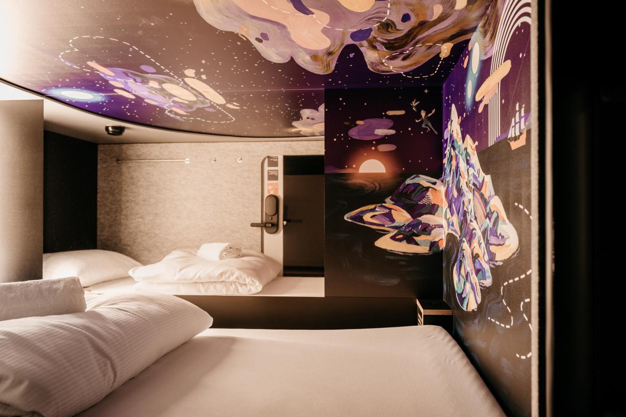 Capsule Hotel - Lucerne Old Town Ngoại thất bức ảnh